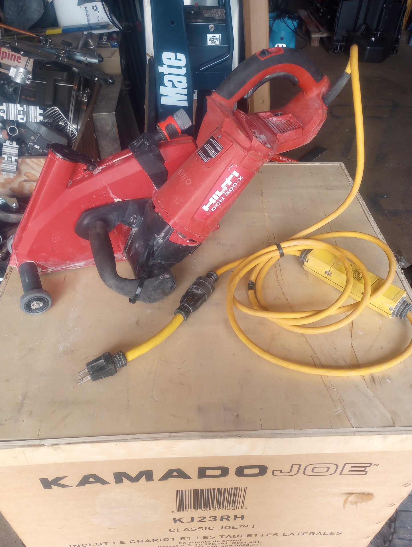 Hilti Electric Concrete Saw - Model DCH 300-X