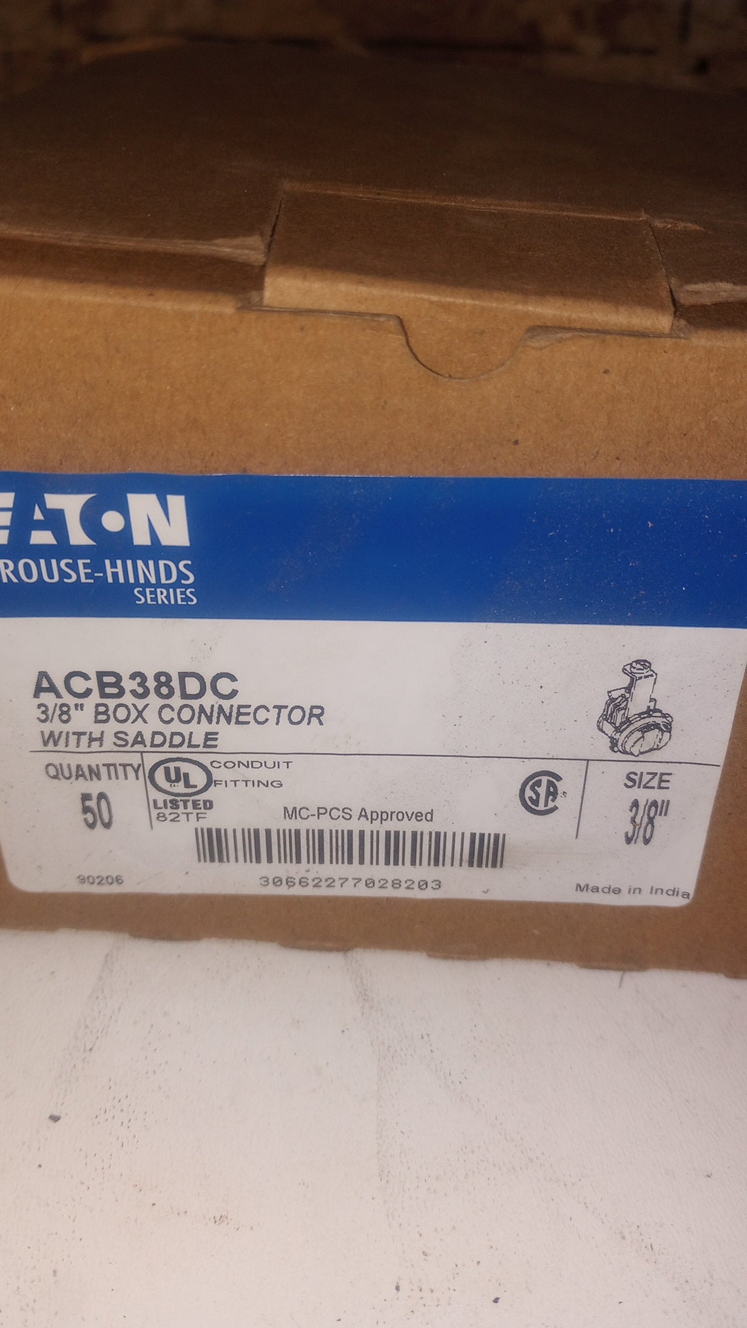 Eaton ⅜" Box Connectors