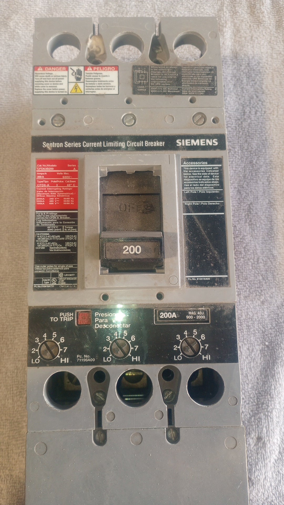 200 A Siemens Breaker